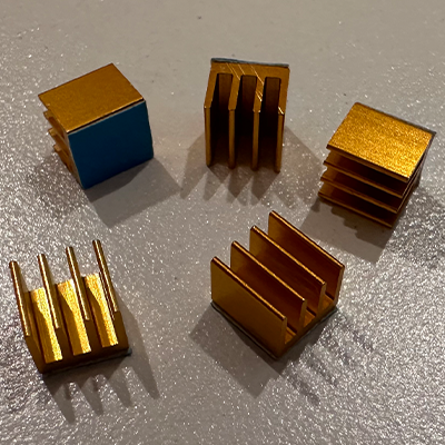 5x Aluminium Kühlkörper Selbstklebend 6x6x6mm Goldton - Miner4You